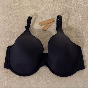SOLD - SKIMS Fits Everybody T-Shirt Bra 34DDD